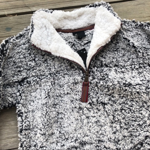 LAST ONE ✨The softest fleece sweater - Picture 4 of 8